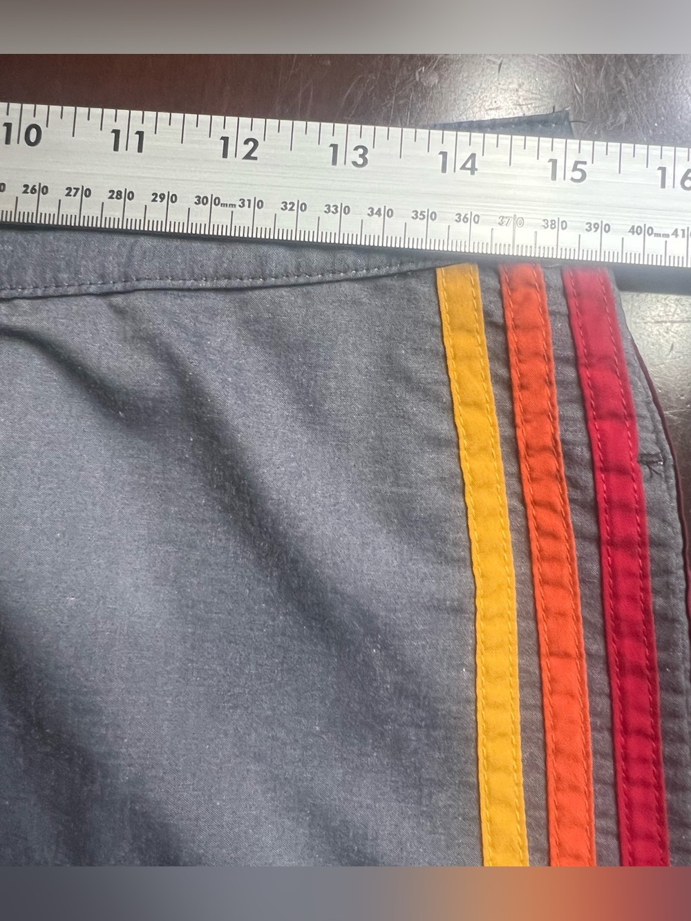 Aviator Nation 5 Stripe Grey Boardshorts size 32 -Made in California - Picture 9 of 12